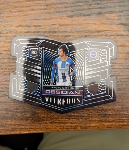 2022-23 Panini Obsidian #11 Kaoru Mitoma — front