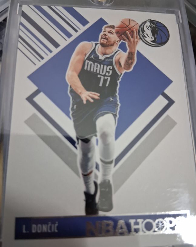2024-25 Panini NBA Hoops #281 Luka Dončić — front