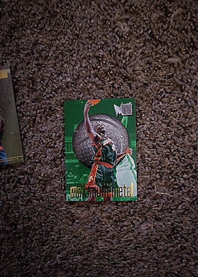 1996 Fleer Metal #1 Kevin Garnett — front