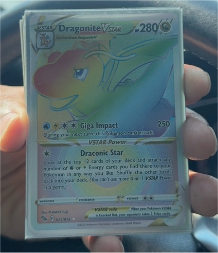 2022 Pokémon TCG Pokémon GO #081 Dragonite VSTAR — front