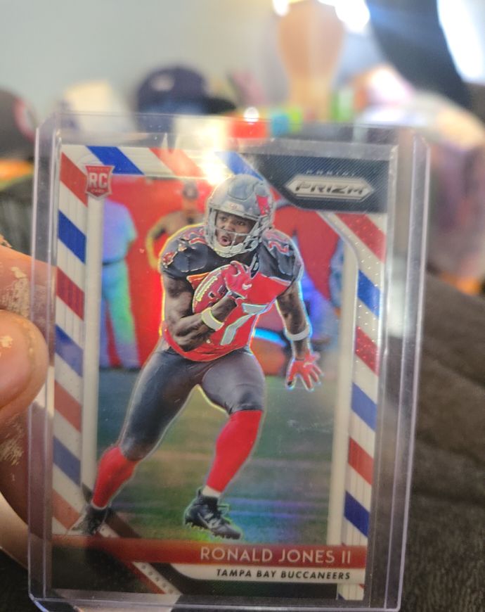 2018 Panini Prizm #214 Ronald Jones II — front