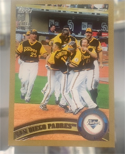 2011 Topps #126 San Diego Padres Team — front