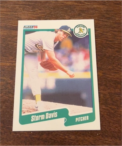 1990 Fleer #5 Storm Davis — front
