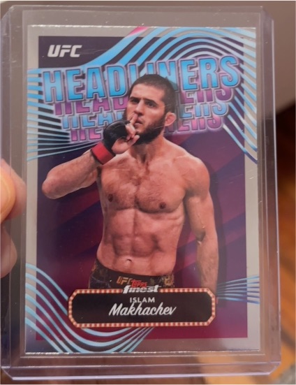 2024 Topps Finest UFC #HDL-8 Islam Makhachev Headliners — front