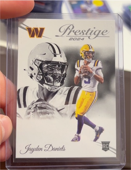 2024 Panini Prestige #302 Jayden Daniels — front