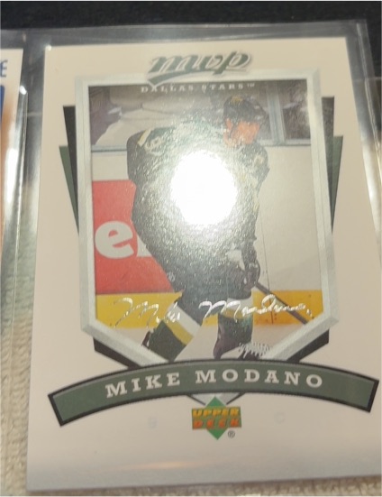 2006-07 Upper Deck MVP #97 Mike Modano — front
