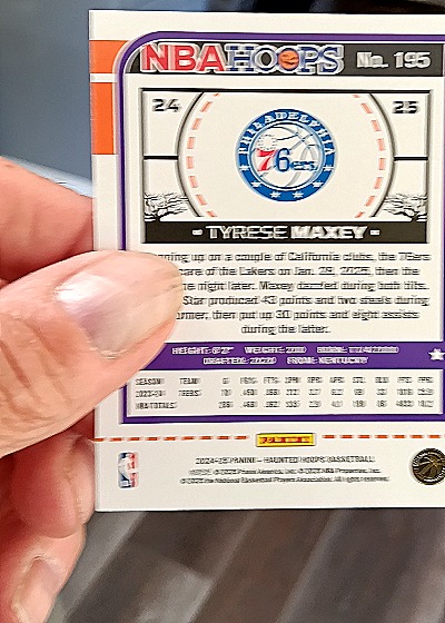 2022-23 Panini NBA Hoops #195 Tyrese Maxey — back