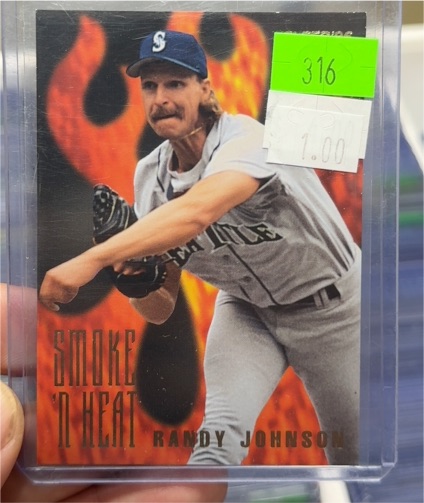 1996 Fleer #5 Randy Johnson Smoke 'N Heat — front