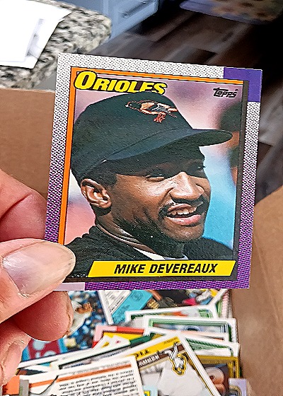1990 Topps #127 Mike Devereaux — front
