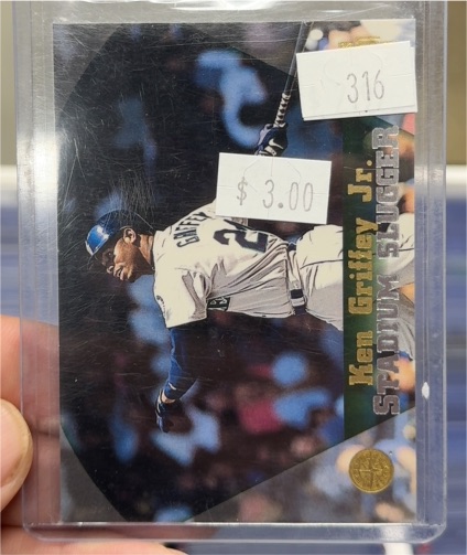 1997 Topps Stadium Club #385 Ken Griffey Jr. — front