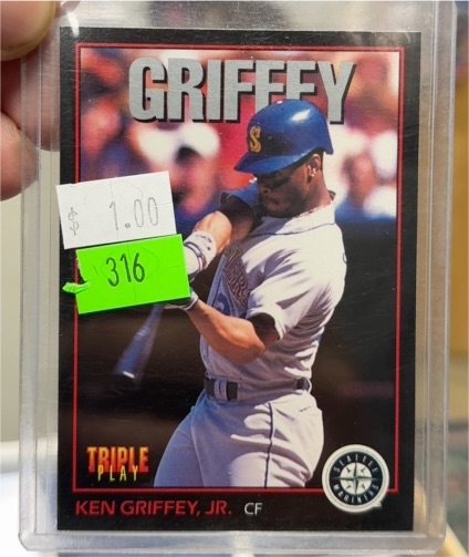 1993 Leaf Triple Play #1 Ken Griffey Jr. — front