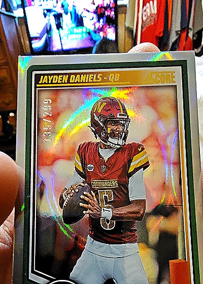 2025 Panini Score #195 Jayden Daniels — front