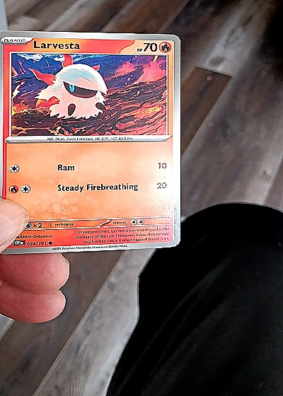 2022 Pokémon SV08 Surging Sparks #024 Larvesta — front