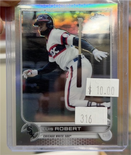 2022 Topps Chrome #137 Luis Robert — front