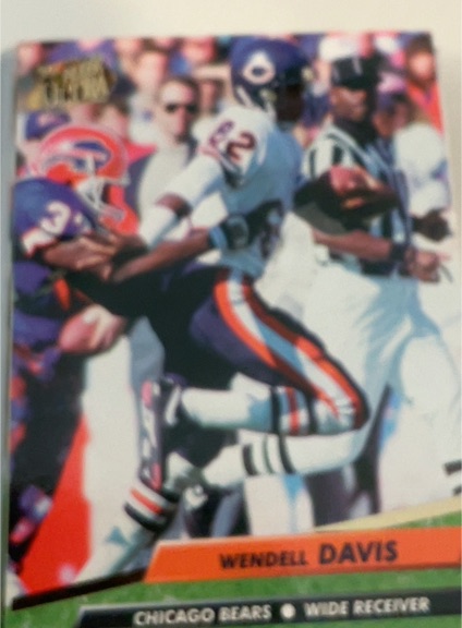 1992 Fleer Ultra #37 Wendell Davis — front
