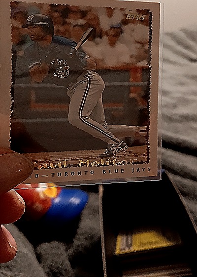 1993 Topps #31 Paul Molitor — front