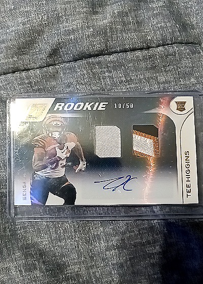 2020 Panini Zenith Rookie Patch Autographs #10 Tee Higgins — front