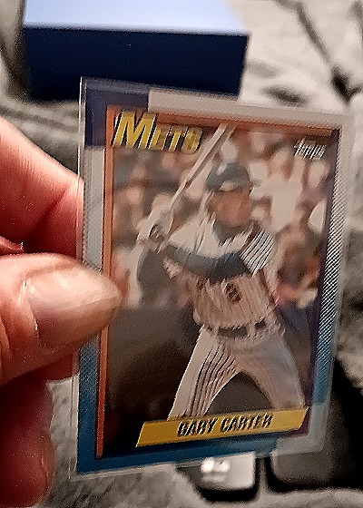 1990 Topps #6 Gary Carter — front