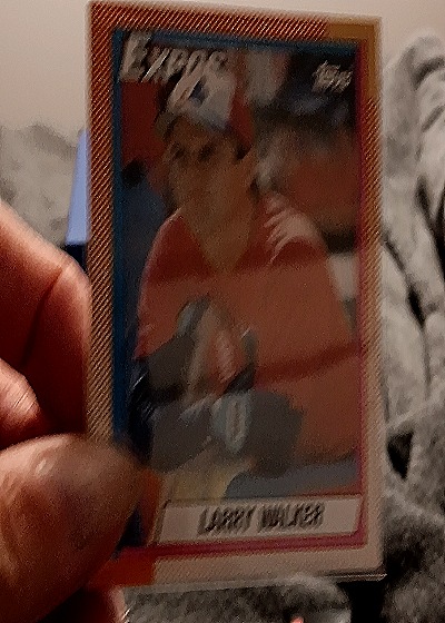 1990 Topps #537 Larry Walker — front