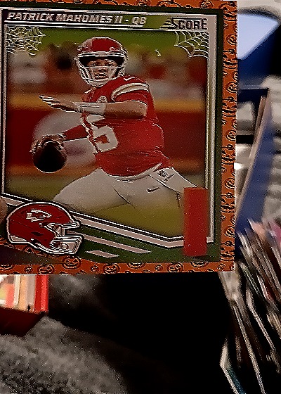 2025 Panini Score #100 Patrick Mahomes III — front