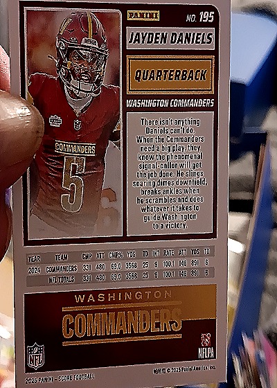 2025 Panini Score #195 Jayden Daniels — back
