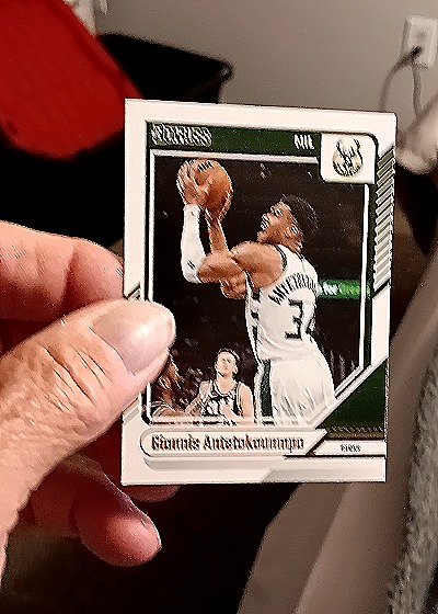 2024-25 Panini Donruss #172 Giannis Antetokounmpo — front