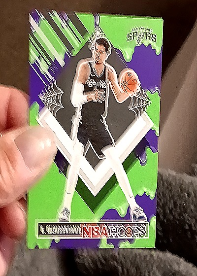 2024-25 Panini NBA Haunted Hoops #285 Victor Wembanyama Slime Tribute — front
