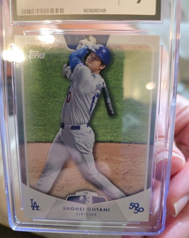 2024 Topps 50/50 #4 Shohei Ohtani — front