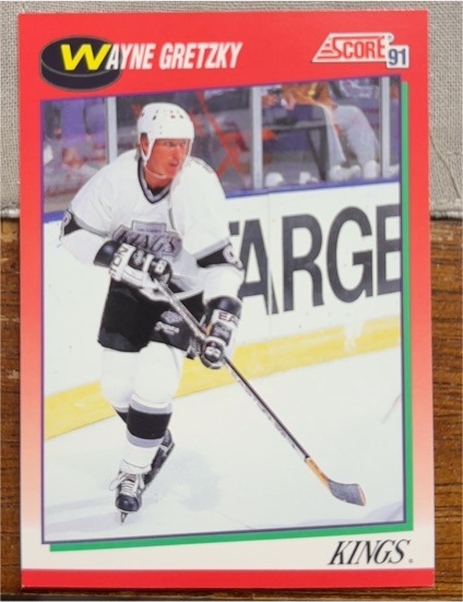 1991-92 Score #100 Wayne Gretzky — front