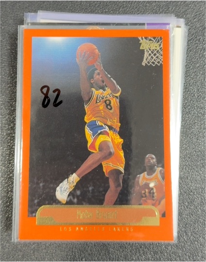 1999-2000 Topps #125 Kobe Bryant — front