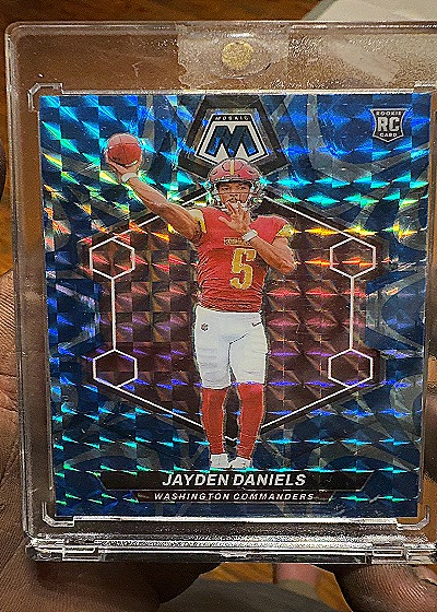 2024 Panini Mosaic #302 Jayden Daniels — front