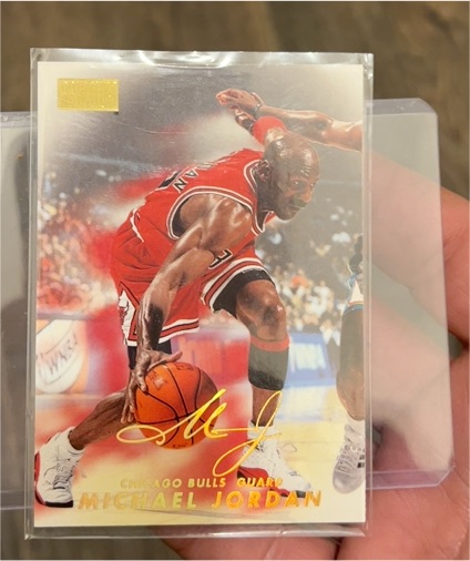 1998-99 Skybox Premium #23 Michael Jordan — front