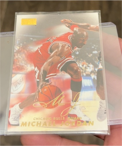 1998-99 Skybox Premium #23 Michael Jordan — front