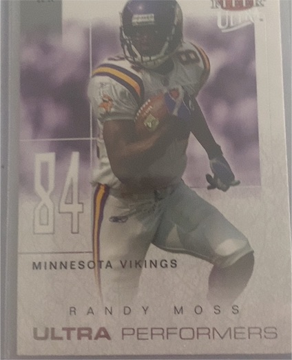 2004 Fleer Ultra Performers #5UP Randy Moss — front