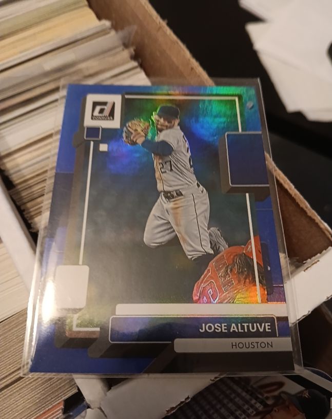 2022 Panini Donruss #120 Jose Altuve — front