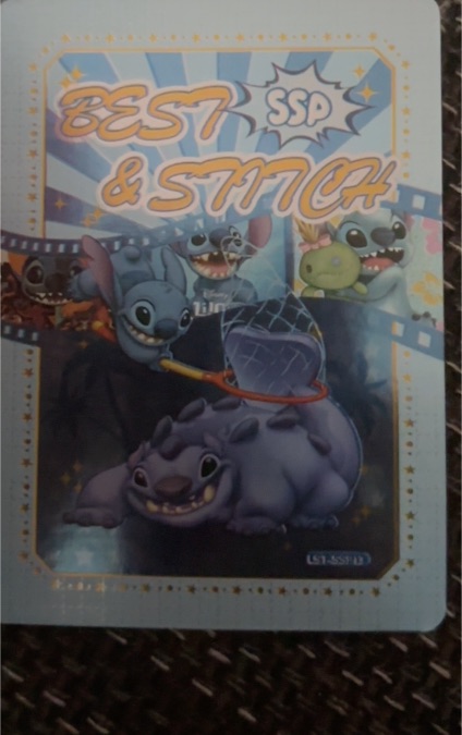 2023 Disney 100 Lilo And Stitch Gold Yellow Foil Holo Insert Card LST-SSP-13 — front