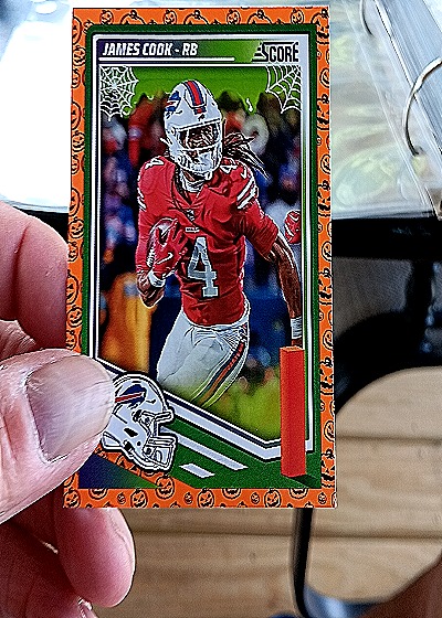 2023 Panini Score Halloween Variation James Cook — front