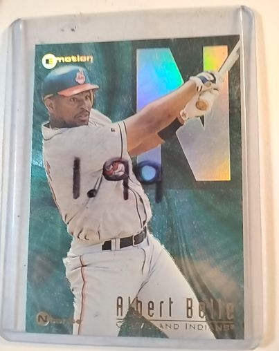 1995 Skybox Emotion Ntense #2 Albert Belle — front