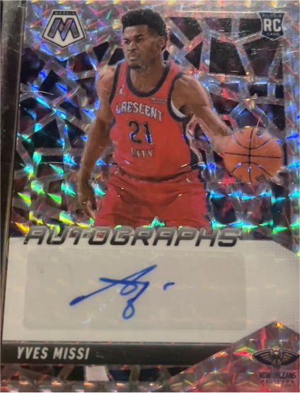 2024-25 Panini Mosaic Rookie Autographs #MOG Yves Missi — front