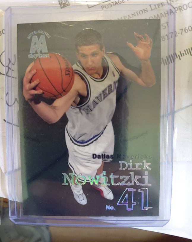 1998-99 Skybox Molten Metal #35 Dirk Nowitzki — front