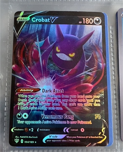 2020 Pokémon TCG Darkness Ablaze #104 Crobat V — front
