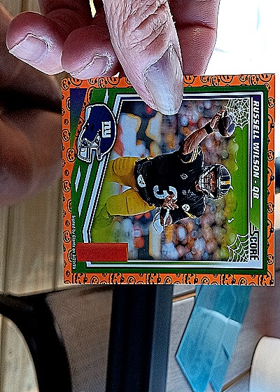 2024 Panini Score #30 Russell Wilson — front