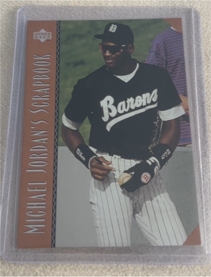 1994 Upper Deck Michael Jordan Scrapbook #MJ8 The Home Run — front