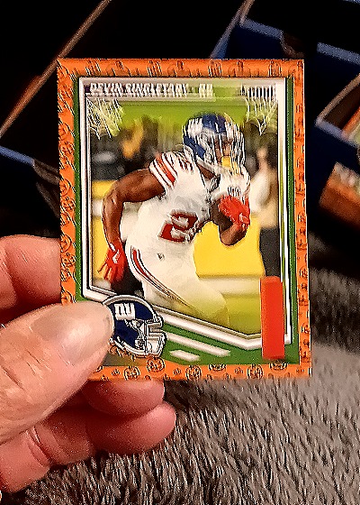 2025 Panini Score-A-Treat #239 Devin Singletary — front