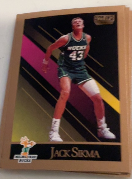 1990-91 SkyBox #166 Jack Sikma Milwaukee Bucks — front