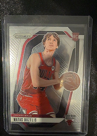 2024-25 Panini Prizm #252 Matas Buzelis — front