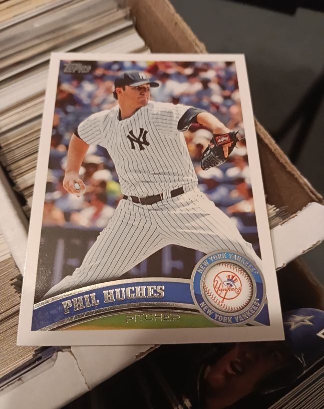 2011 Topps #475 Phil Hughes — front