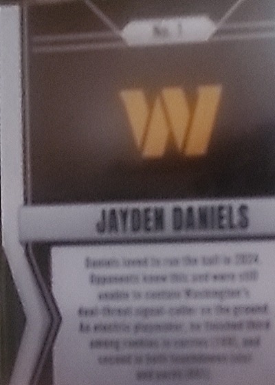 2022 Panini #1 Jayden Daniels — back