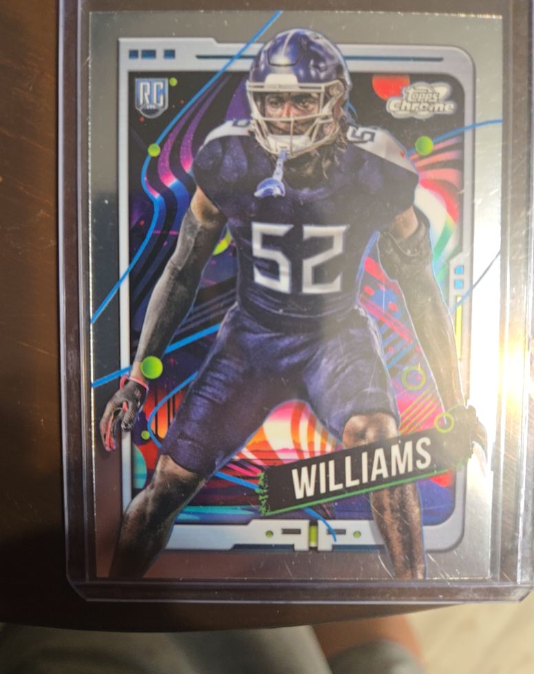 2024 Topps Chrome Cosmic #194 James Williams — front