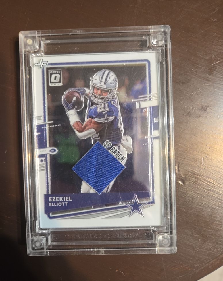 2020 Panini Donruss Optic #30 Ezekiel Elliott — front